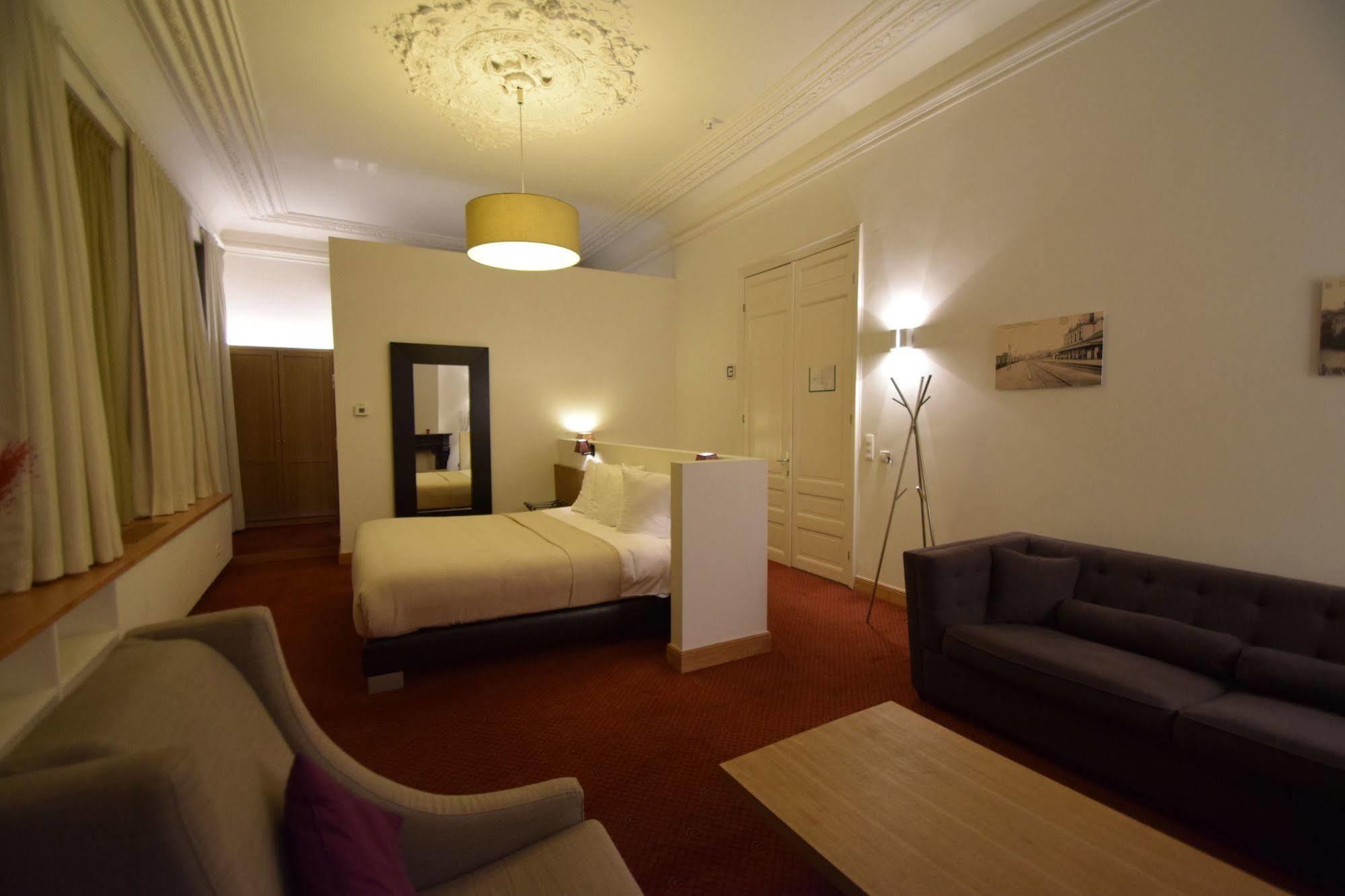 Hotel Geeraard Герардсберген Экстерьер фото